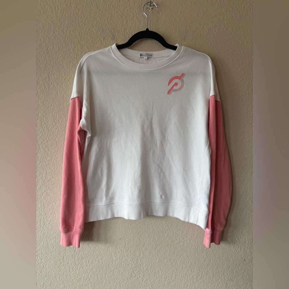 Peloton Women's Unwind Pullover in Poppy Coral Size‎ M